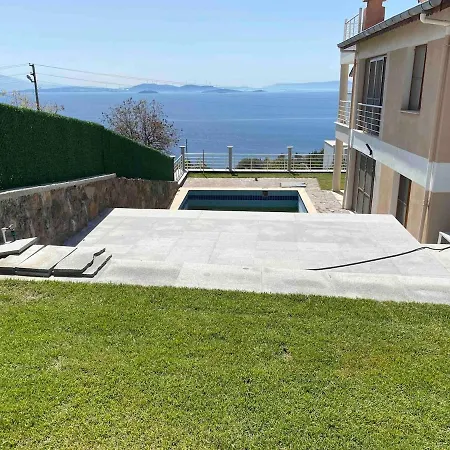 别墅 Candarli Lux With Sea View With A Pool 迪基利