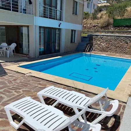 Villa Candarli Lux With Sea View With A Pool Dikili